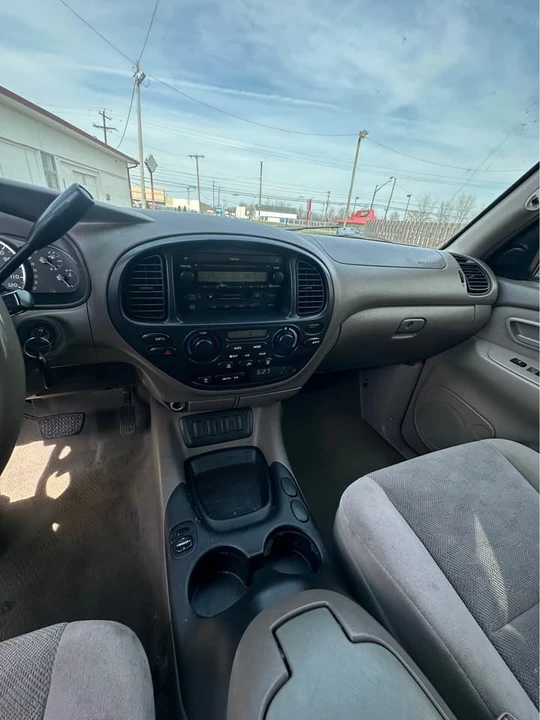 2006 Toyota Sequoia 1st Gen - Image 10 of 11