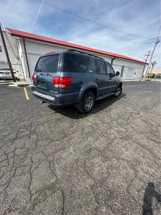 2006 Toyota Sequoia 1st Gen - Image 3 of 11