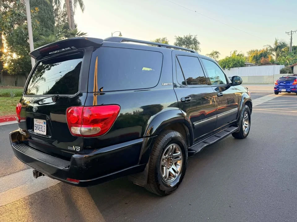 2006 Toyota Sequoia 1st Gen - Image 3 of 8