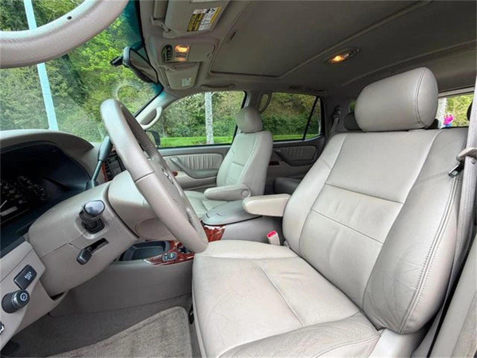 2006 Toyota Sequoia 1st Gen - Image 25 of 31