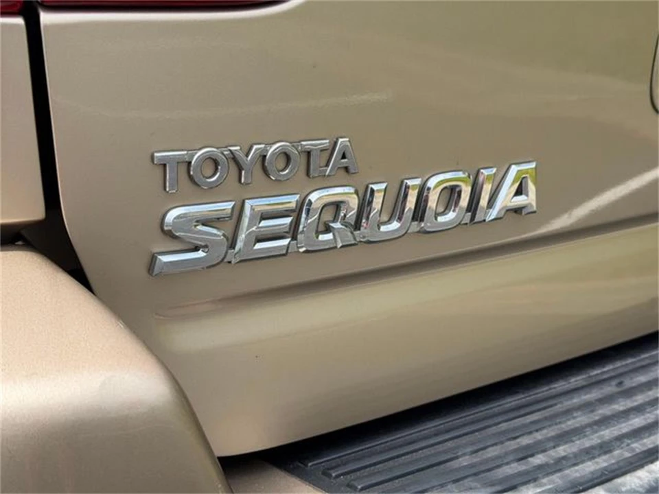 2006 Toyota Sequoia 1st Gen - Image 16 of 31
