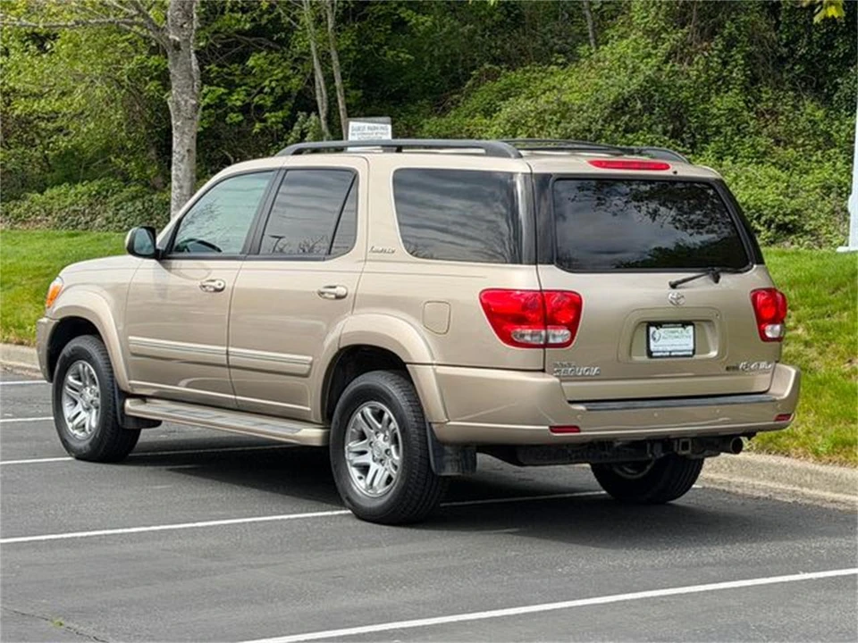 2006 Toyota Sequoia 1st Gen - Image 5 of 31