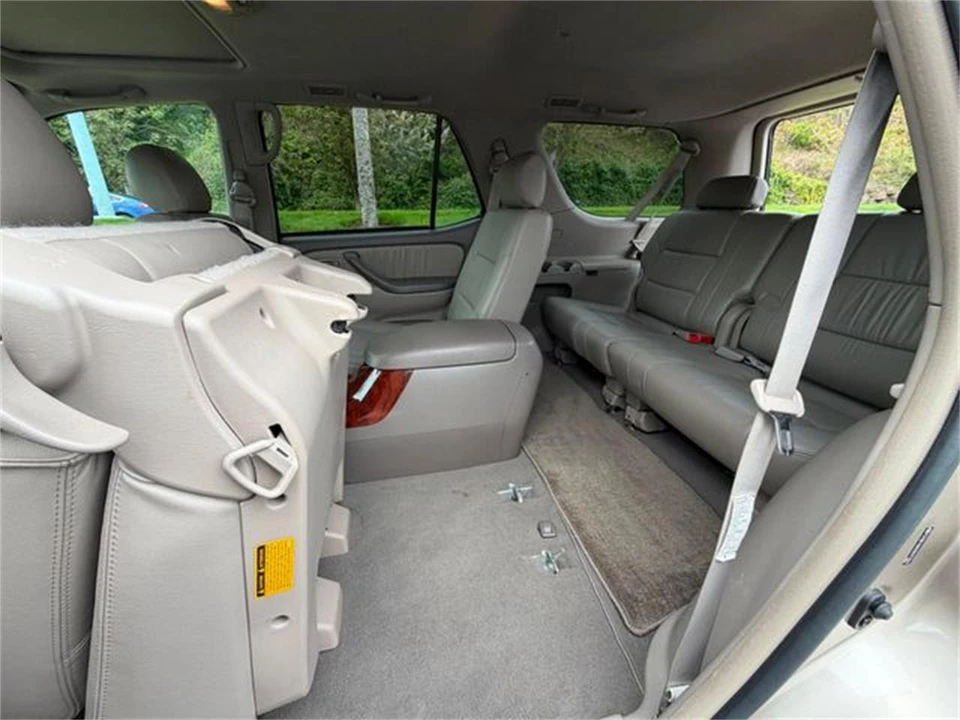 2006 Toyota Sequoia 1st Gen - Image 29 of 31