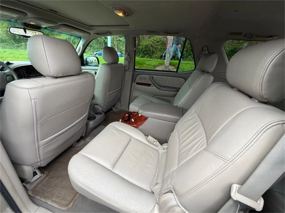 2006 Toyota Sequoia 1st Gen - Image 27 of 31