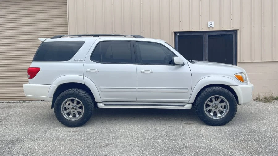 2006 Toyota Sequoia 1st Gen - Image 7 of 8