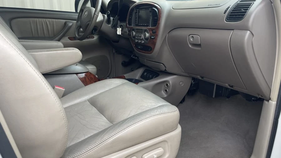 2006 Toyota Sequoia 1st Gen - Image 4 of 8