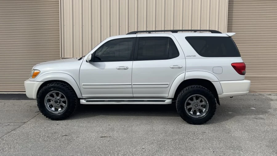2006 Toyota Sequoia 1st Gen - Image 2 of 8