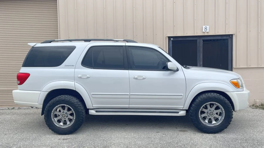 2006 Toyota Sequoia 1st Gen - Image 2 of 5