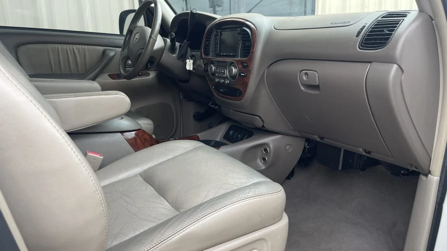 2006 Toyota Sequoia 1st Gen - Image 4 of 5