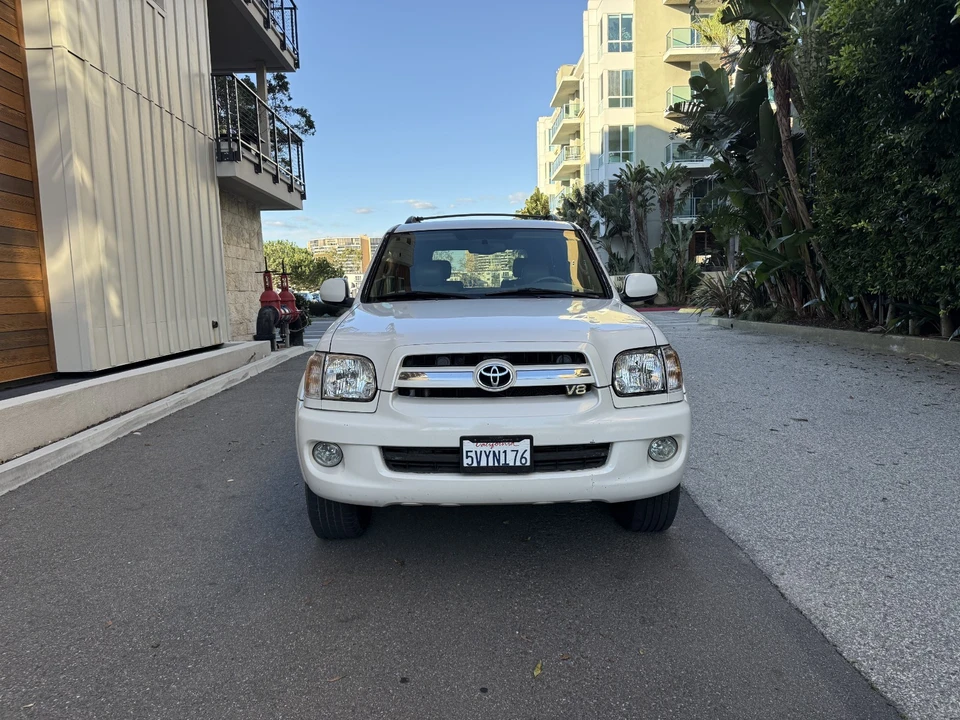 2006 Toyota Sequoia 1st Gen - Image 9 of 21