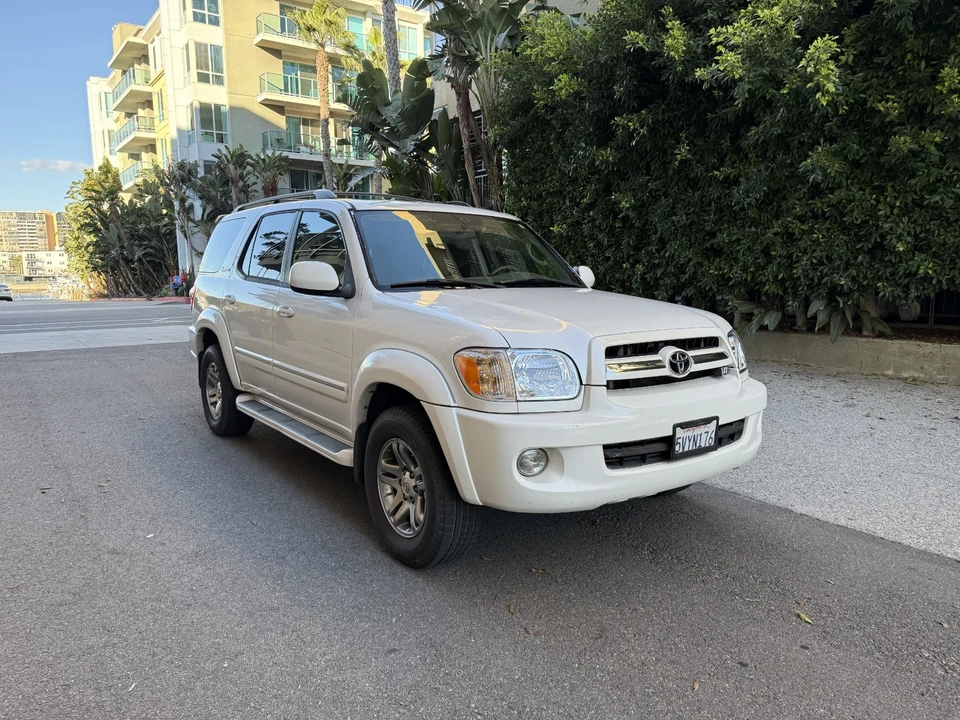 2006 Toyota Sequoia 1st Gen - Image 10 of 21