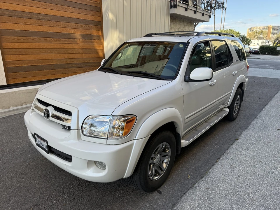 2006 Toyota Sequoia 1st Gen - Image 15 of 21