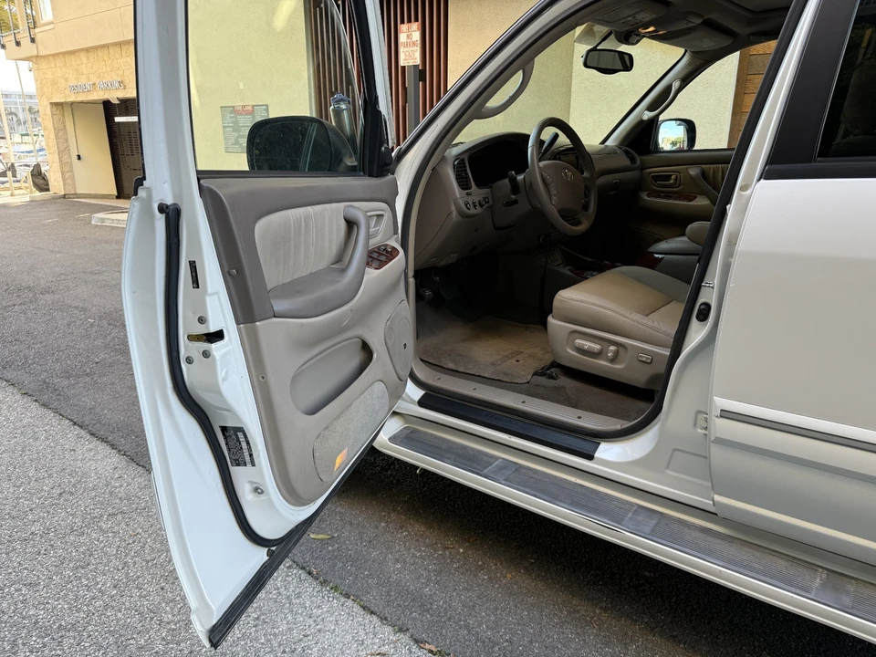 2006 Toyota Sequoia 1st Gen - Image 20 of 21