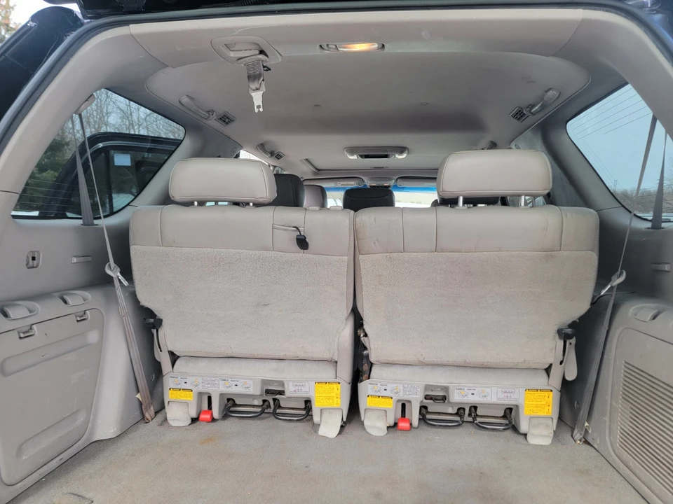 2006 Toyota Sequoia 1st Gen - Image 12 of 18