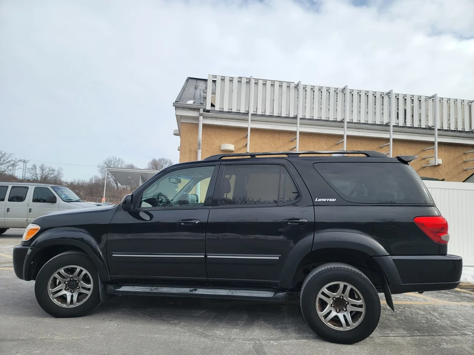 2006 Toyota Sequoia 1st Gen - Image 6 of 18