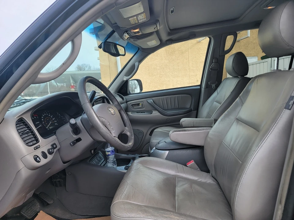2006 Toyota Sequoia 1st Gen - Image 7 of 18