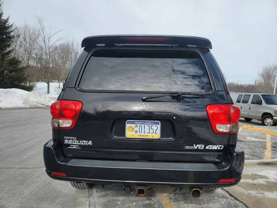 2006 Toyota Sequoia 1st Gen - Image 4 of 18