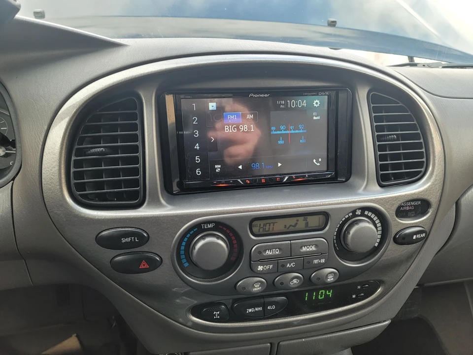 2006 Toyota Sequoia 1st Gen - Image 16 of 18