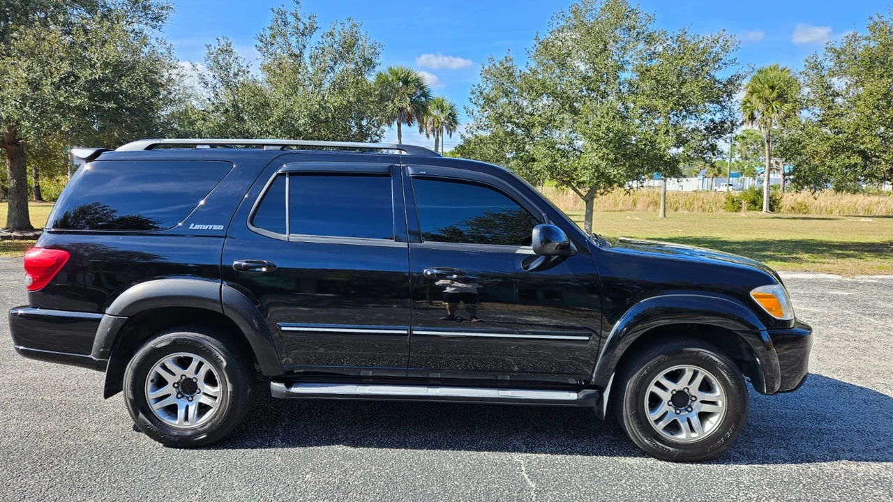 2006 Toyota Sequoia 1st Gen - Image 2 of 21