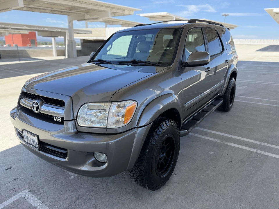 2006 Toyota Sequoia 1st Gen - Image 10 of 31