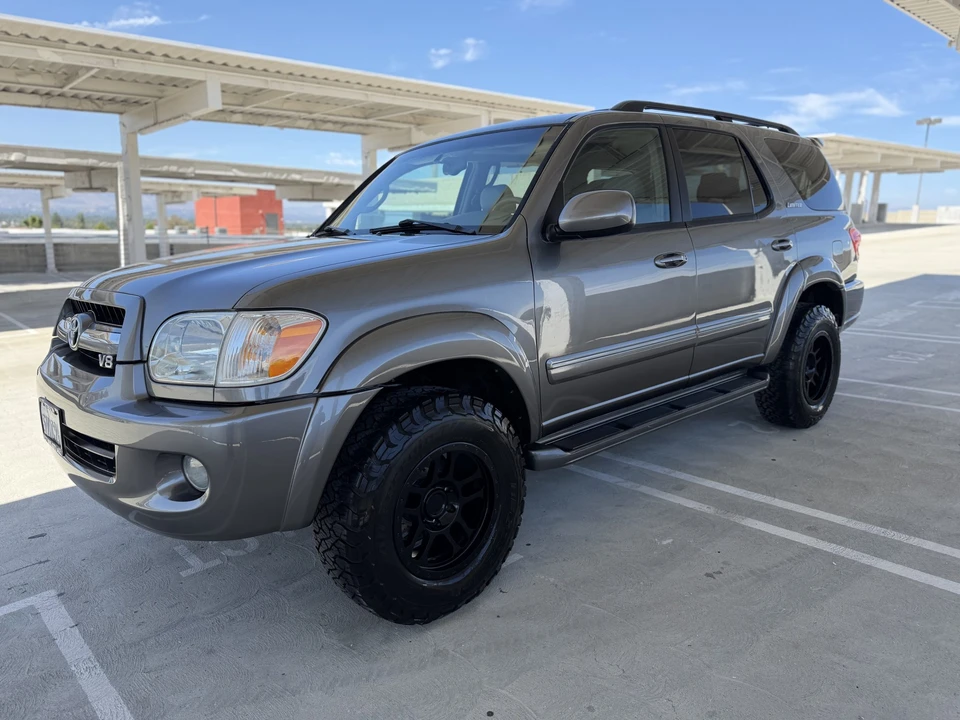 2006 Toyota Sequoia 1st Gen - Image 15 of 31
