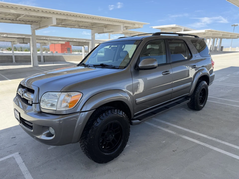 2006 Toyota Sequoia 1st Gen - Image 16 of 31