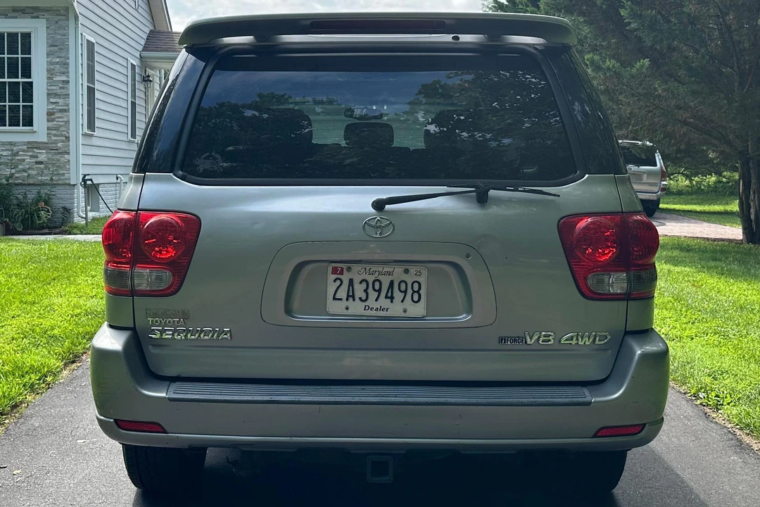 2006 Toyota Sequoia 1st Gen - Image 5 of 31
