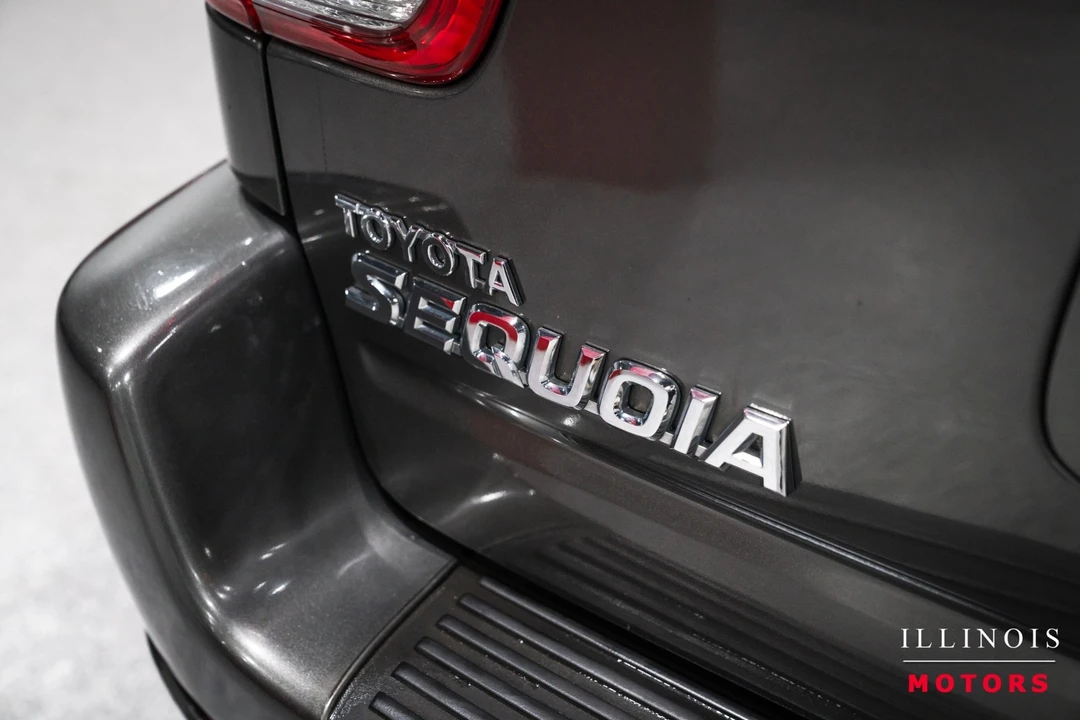 2006 Toyota Sequoia 1st Gen - Image 15 of 21