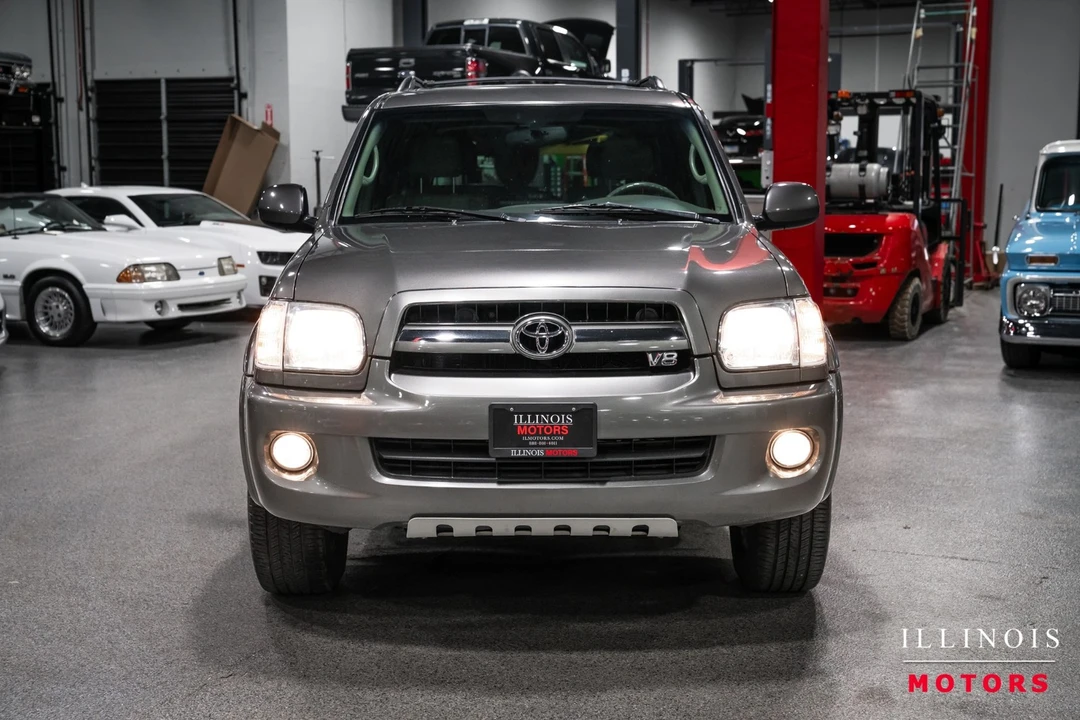 2006 Toyota Sequoia 1st Gen - Image 8 of 21
