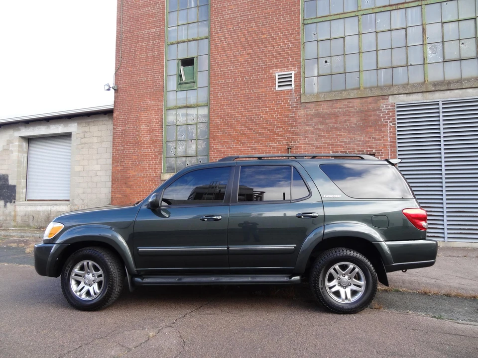 2006 Toyota Sequoia 1st Gen - Image 11 of 31