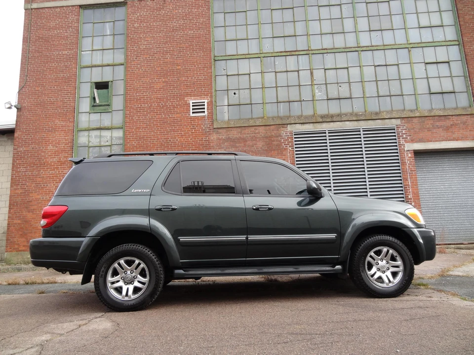 2006 Toyota Sequoia 1st Gen - Image 16 of 31