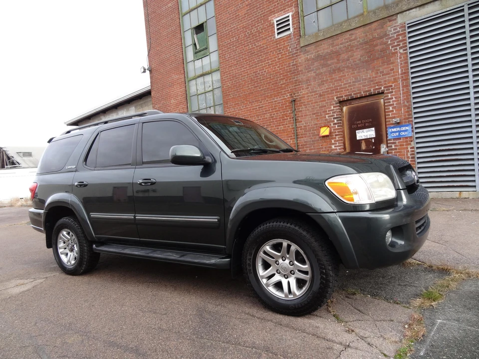 2006 Toyota Sequoia 1st Gen - Image 4 of 31