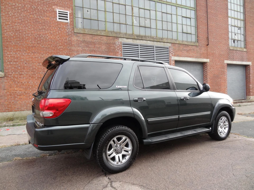 2006 Toyota Sequoia 1st Gen - Image 14 of 31