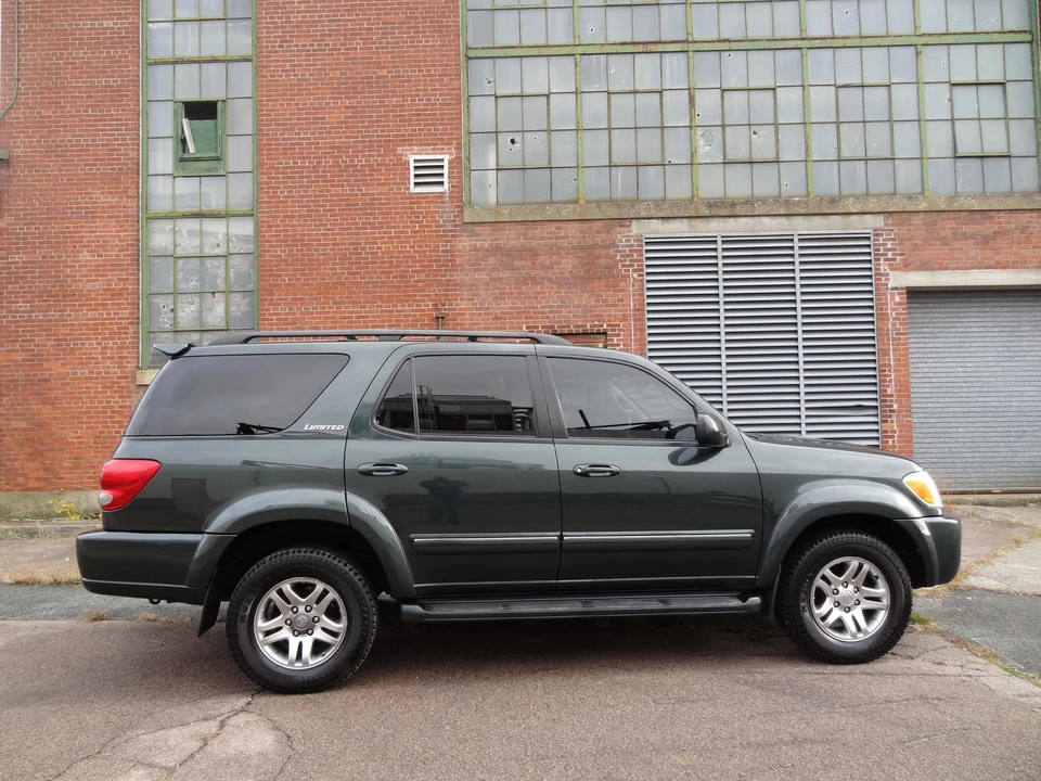 2006 Toyota Sequoia 1st Gen - Image 17 of 31