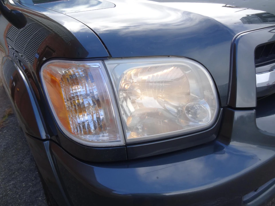 2006 Toyota Sequoia 1st Gen - Image 23 of 31