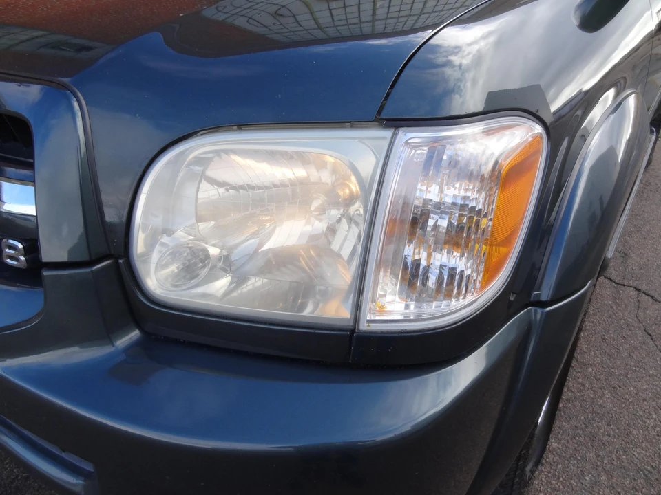 2006 Toyota Sequoia 1st Gen - Image 24 of 31