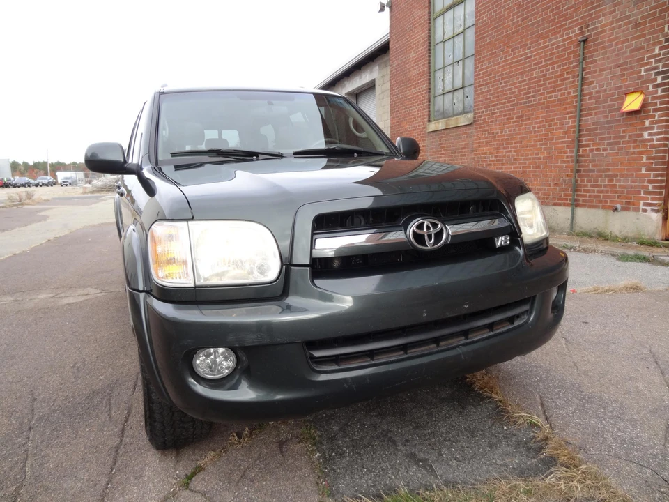 2006 Toyota Sequoia 1st Gen - Image 21 of 31