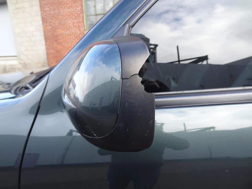 2006 Toyota Sequoia 1st Gen - Image 27 of 31