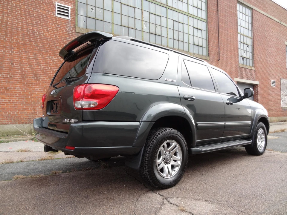 2006 Toyota Sequoia 1st Gen - Image 3 of 31