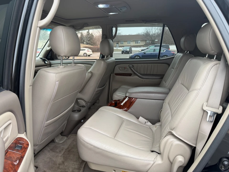2006 Toyota Sequoia 1st Gen - Image 8 of 12