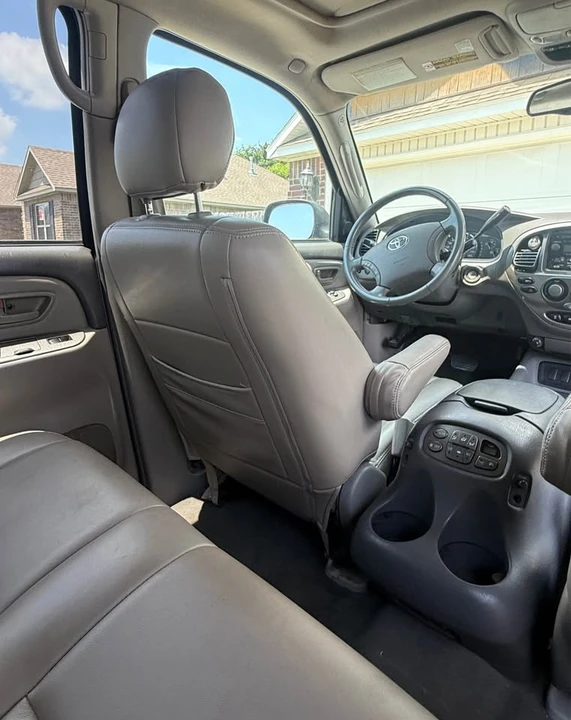 2006 Toyota Sequoia 1st Gen - Image 6 of 9
