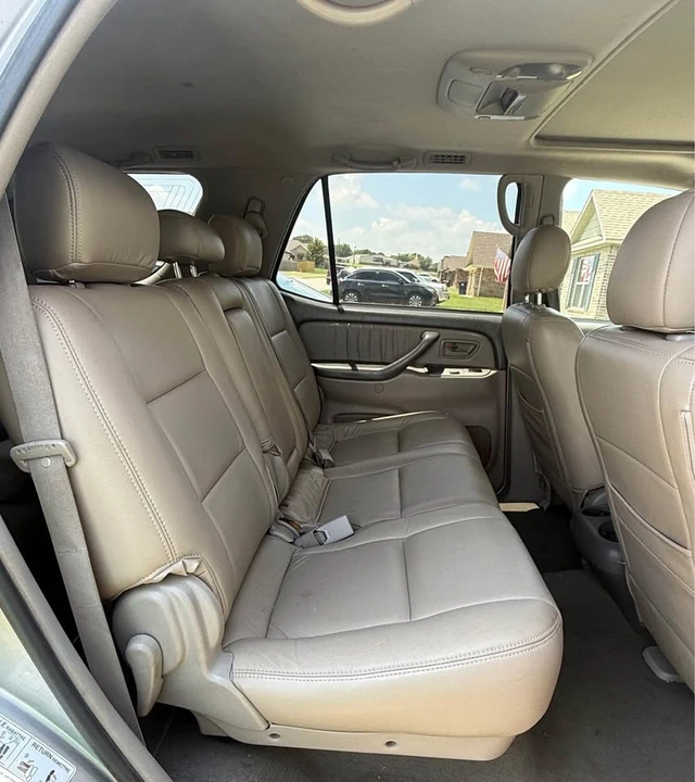 2006 Toyota Sequoia 1st Gen - Image 4 of 9