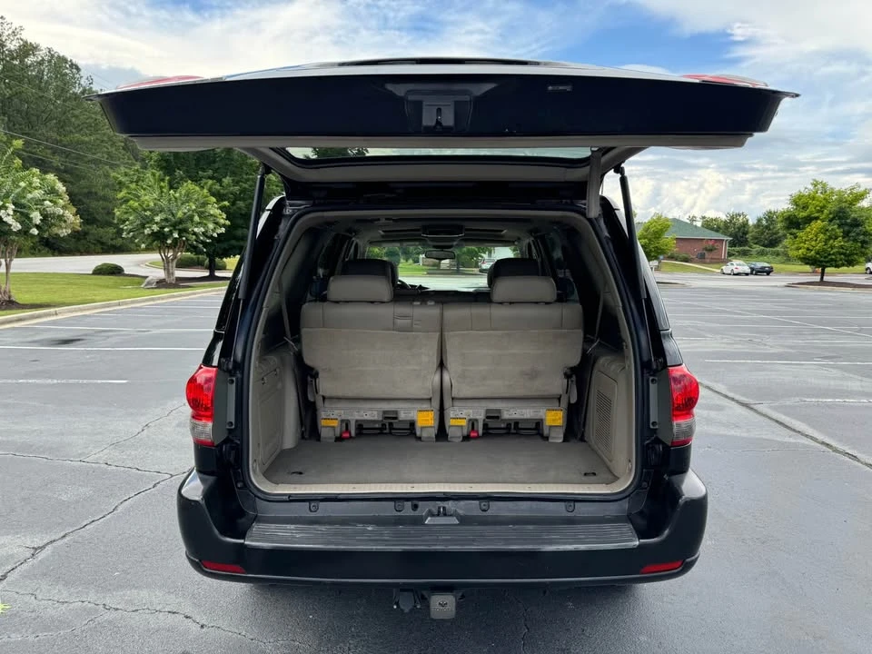 2006 Toyota Sequoia 1st Gen - Image 18 of 20