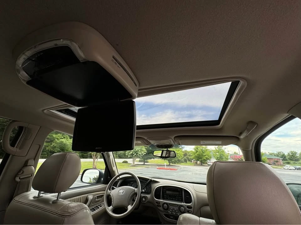 2006 Toyota Sequoia 1st Gen - Image 10 of 20