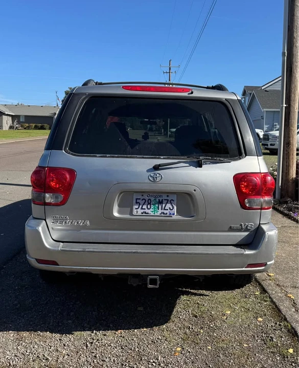 2006 Toyota Sequoia 1st Gen - Image 4 of 14