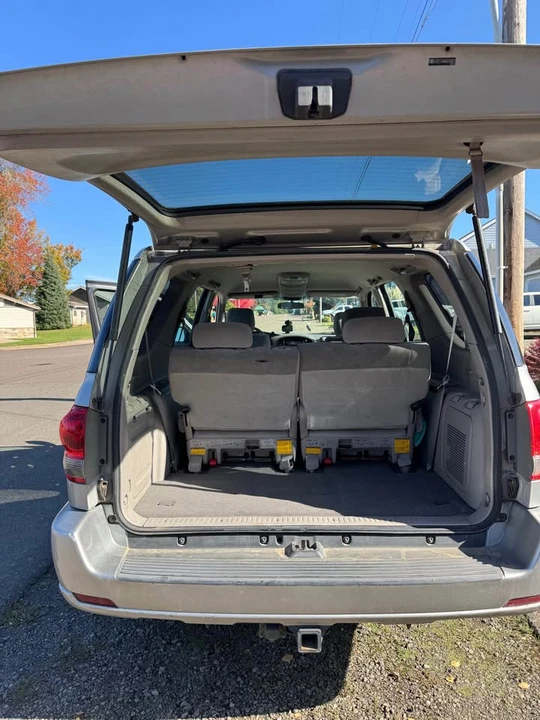 2006 Toyota Sequoia 1st Gen - Image 5 of 14