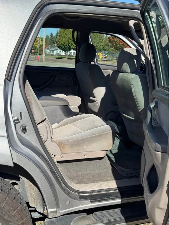 2006 Toyota Sequoia 1st Gen - Image 6 of 14
