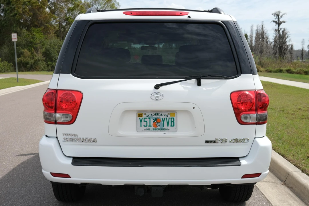 2006 Toyota Sequoia 1st Gen - Image 5 of 6