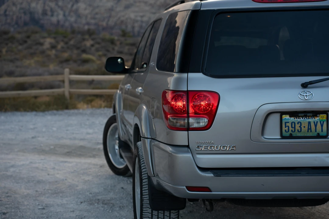 2006 Toyota Sequoia 1st Gen - Image 25 of 31