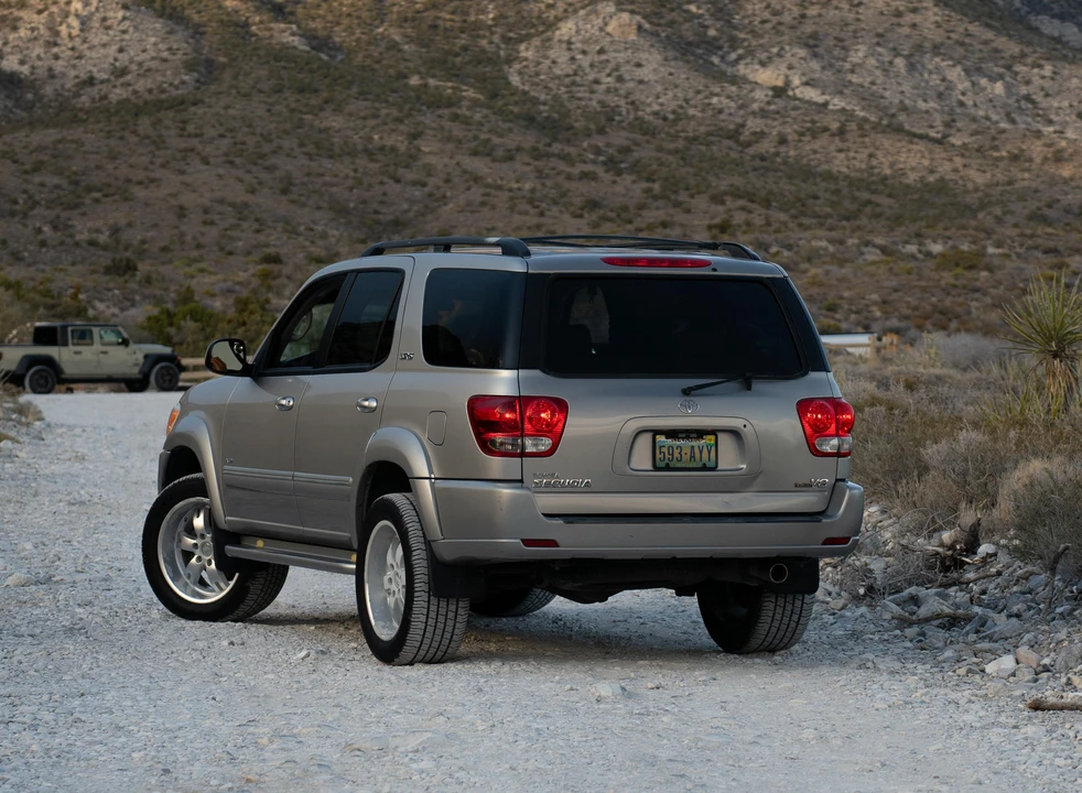 2006 Toyota Sequoia 1st Gen - Image 9 of 31